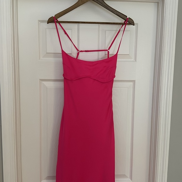 Satin Dress Bloggers Favorite Satin gown S Pink - Picture 5 of 8